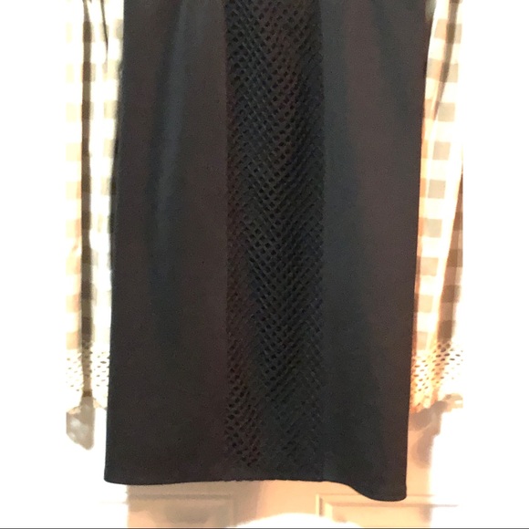 Gently Used Black,fitted,Midi-skirt w/“fishnet” pattern up&down the center - Picture 7 of 8